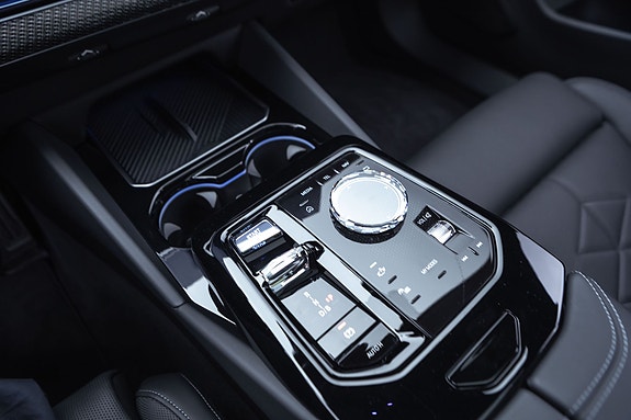 BMW i5 20 of 30