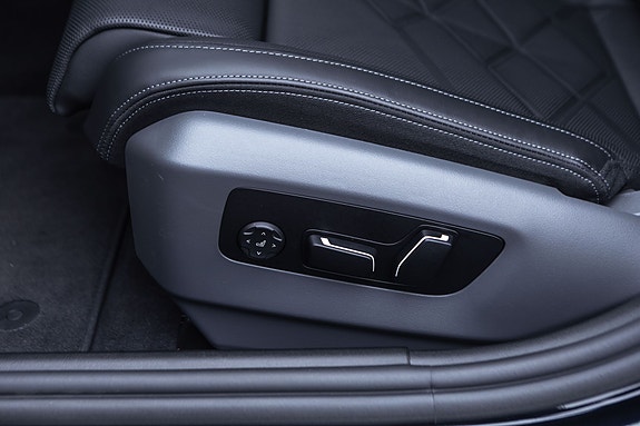 BMW i5 26 of 30