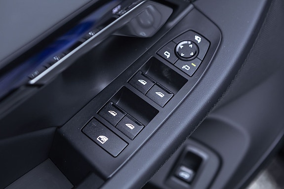 BMW i5 24 of 30