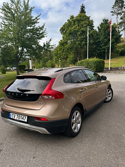 Volvo V40 Cross Country 7 of 9
