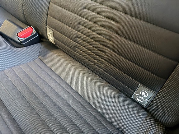 Toyota Auris 28 of 30