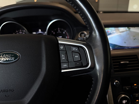 Land Rover Discovery Sport 28 of 30