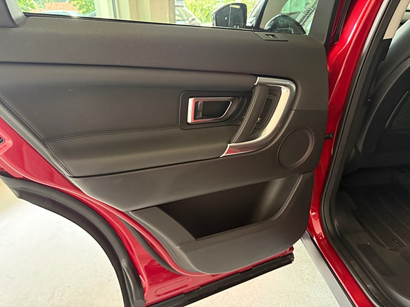 Land Rover Discovery Sport 18 of 30
