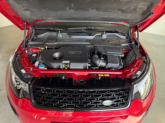 Land Rover Discovery Sport 3 of 30
