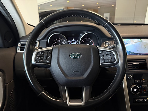 Land Rover Discovery Sport 26 of 30