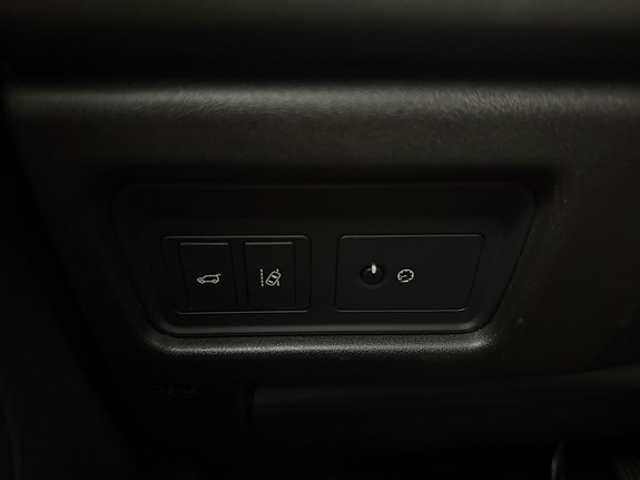 Land Rover Discovery Sport 16 of 30