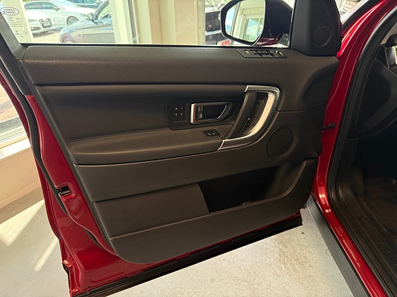 Land Rover Discovery Sport 13 of 30