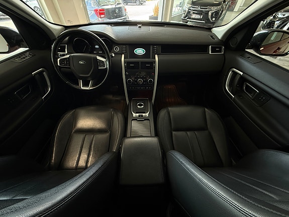 Land Rover Discovery Sport 19 of 30