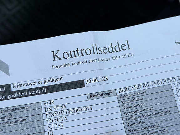 Toyota IQ 25 of 30