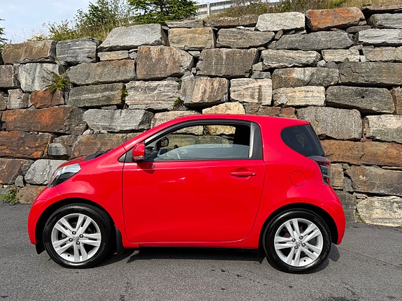 Toyota IQ 7 of 30