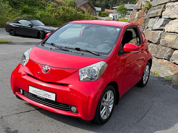 Toyota IQ 5 of 30