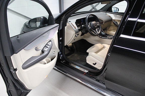 Mercedes-Benz EQC400 7 of 26
