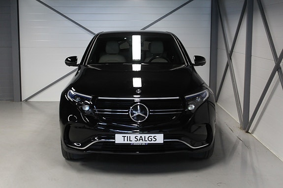 Mercedes-Benz EQC400 3 of 26