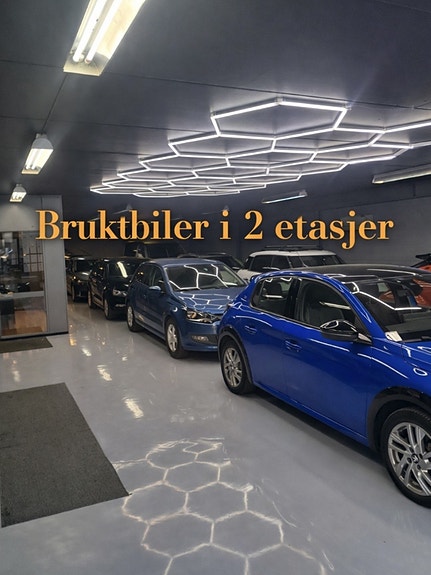 Mercedes-Benz EQC400 26 of 26
