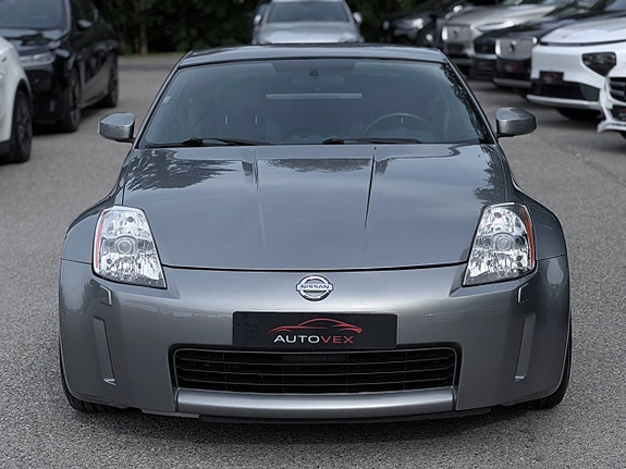 Nissan 350 Z 2 of 30