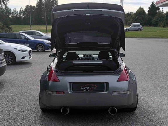 Nissan 350 Z 10 of 30