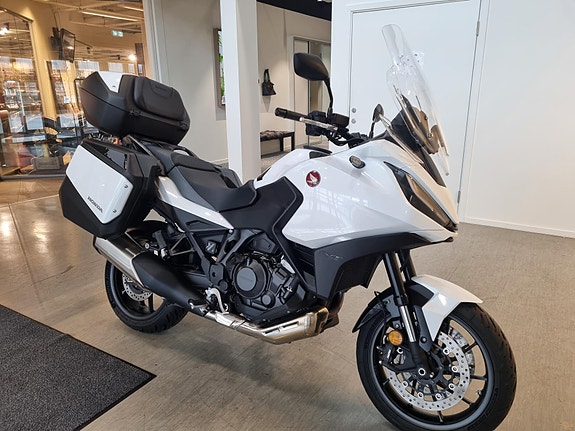Honda NT 1100 2 of 20