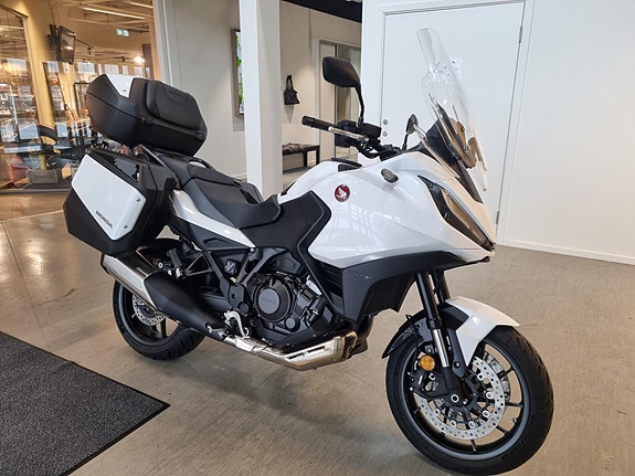 Honda NT 1100 3 of 20