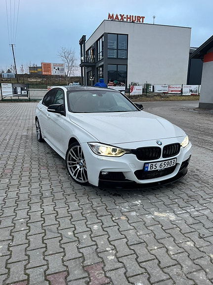 BMW 320d 5 of 16