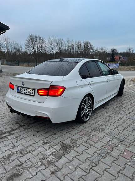 BMW 320d 9 of 16