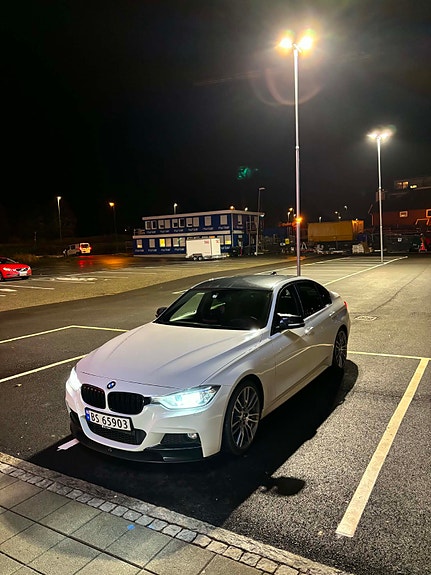 BMW 320d 2 of 16