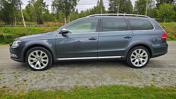 Volkswagen Passat 3 of 14