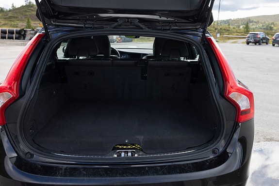 Volvo V60 12 of 15