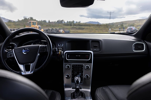 Volvo V60 9 of 15