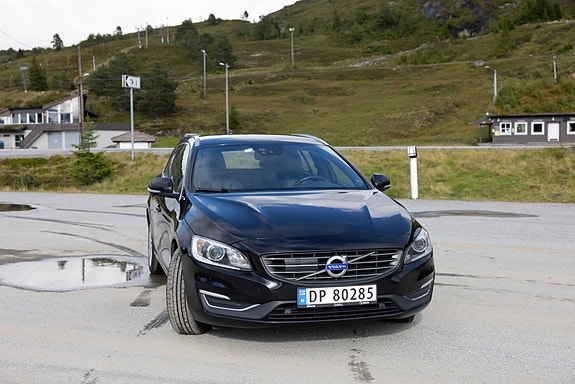 Volvo V60 6 of 15