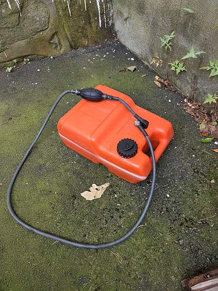 Suzumar ds260 vib med 8 hk tohatsu 18 of 21