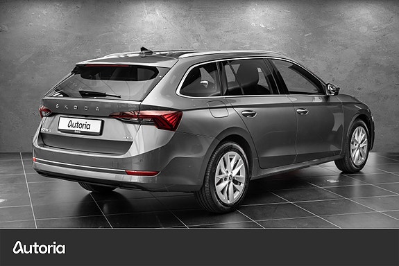 Skoda Octavia 2 of 29