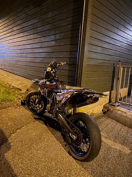 Husqvarna FE 501 2 of 5