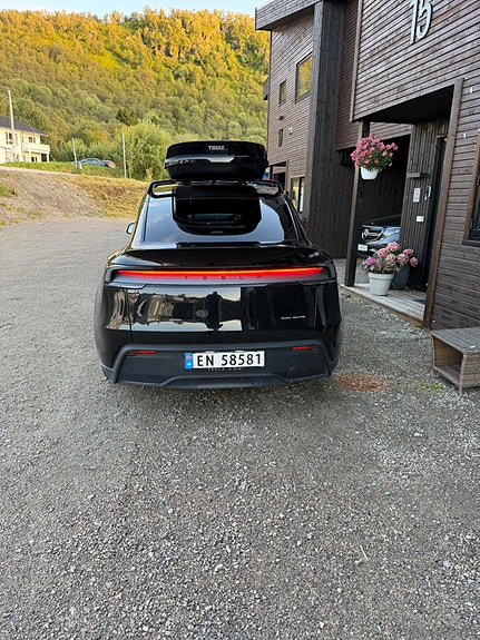Tesla Model Y 3 of 3