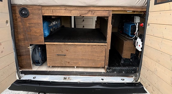 Ford Transit 27 of 30