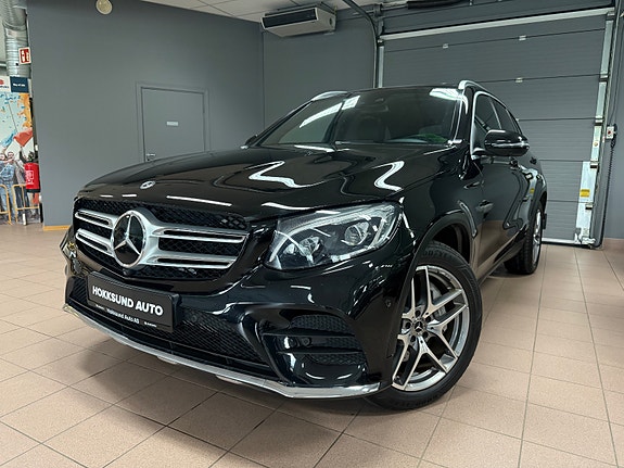 Mercedes-Benz GLC350 e 3 of 30