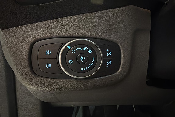 Ford Transit Connect 16 of 26