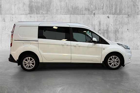 Ford Transit Connect 4 of 26