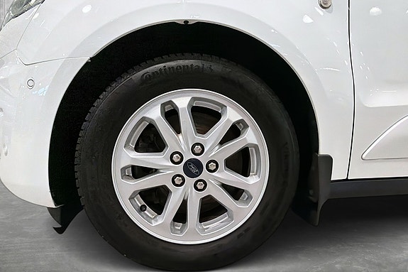 Ford Transit Connect 9 of 26