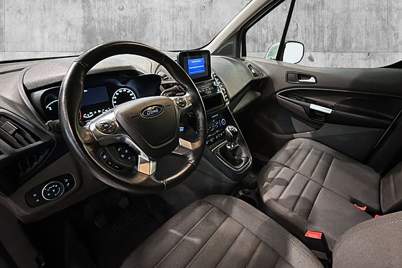 Ford Transit Connect 14 of 26