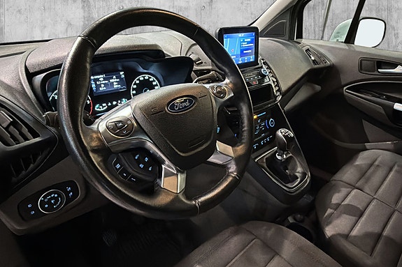 Ford Transit Connect 18 of 26