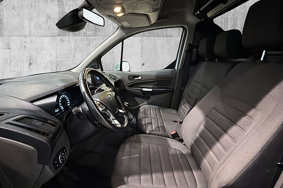 Ford Transit Connect 13 of 26