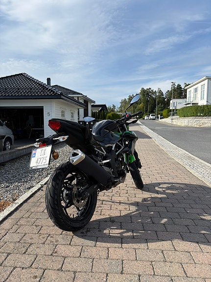 Kawasaki Z 125 4 of 24