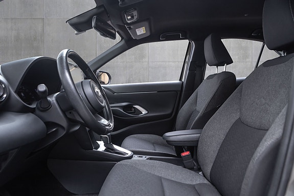 Toyota Yaris Cross 14 of 20