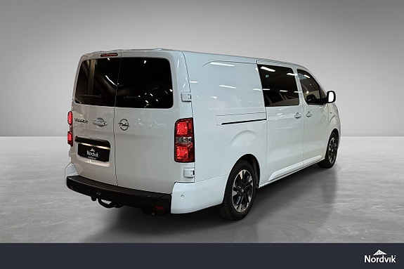 Opel Vivaro-e 8 of 18