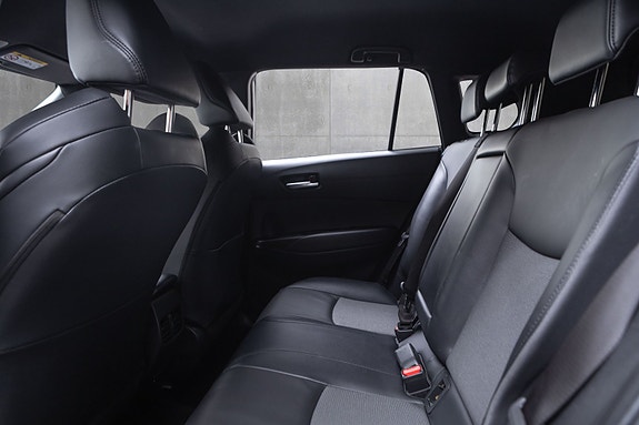Toyota Corolla Cross 15 of 20