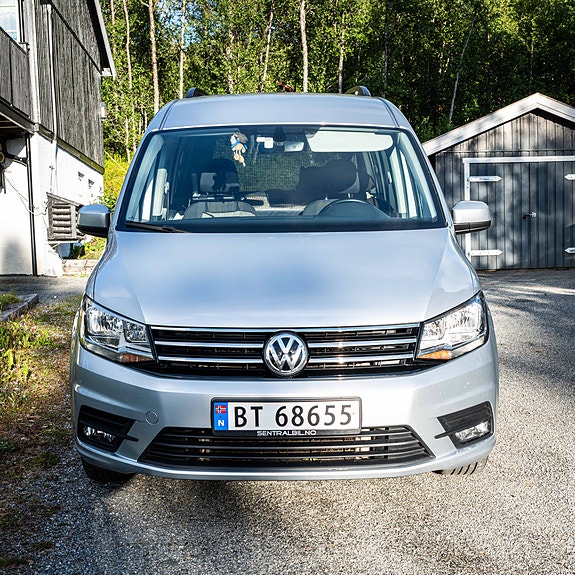 Volkswagen Caddy Maxi 12 of 19
