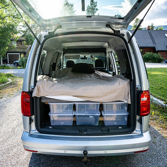 Volkswagen Caddy Maxi 16 of 19