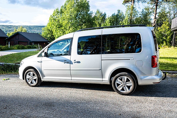 Volkswagen Caddy Maxi 2 of 19
