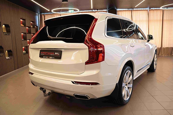 Volvo XC90 7 of 30