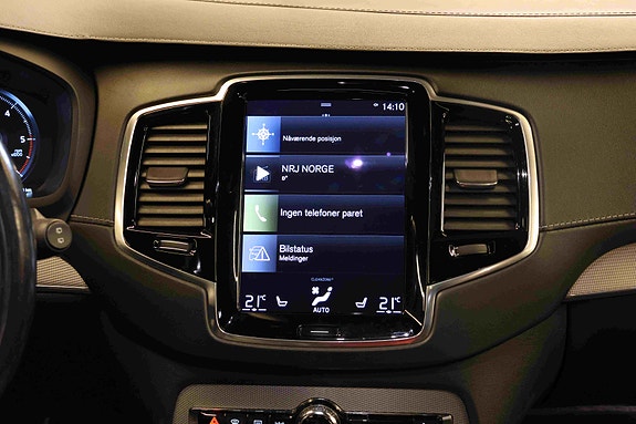 Volvo XC90 22 of 30